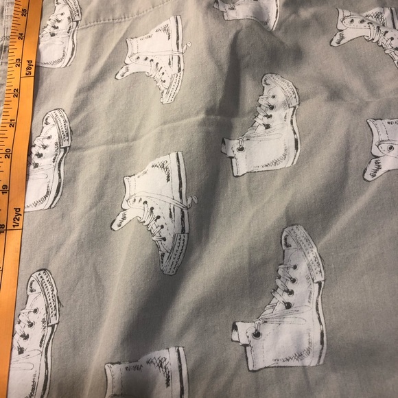 Queenwest Pillow cases Rugged shoes - Picture 8 of 8